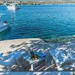 Seaside House For Families With Children - 22156 Rogoznica (Sibenik-Knin)