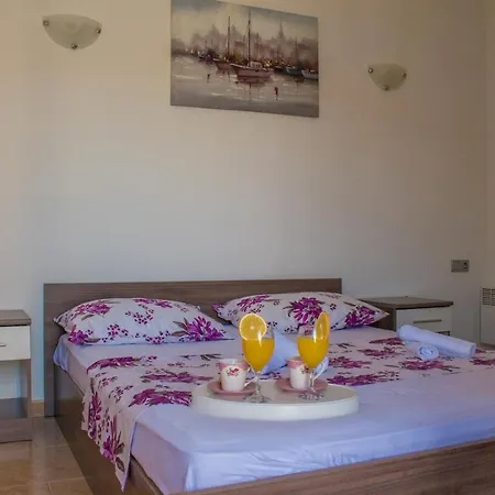 Seaside House For Families With Children - 22156 Casa vacanze