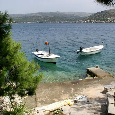 Seaside House For Families With Children - 22156 Rogoznica (Sibenik-Knin)